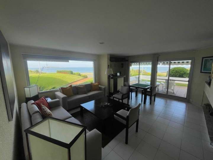 Apartamento en venta en Pinares, Maldonado