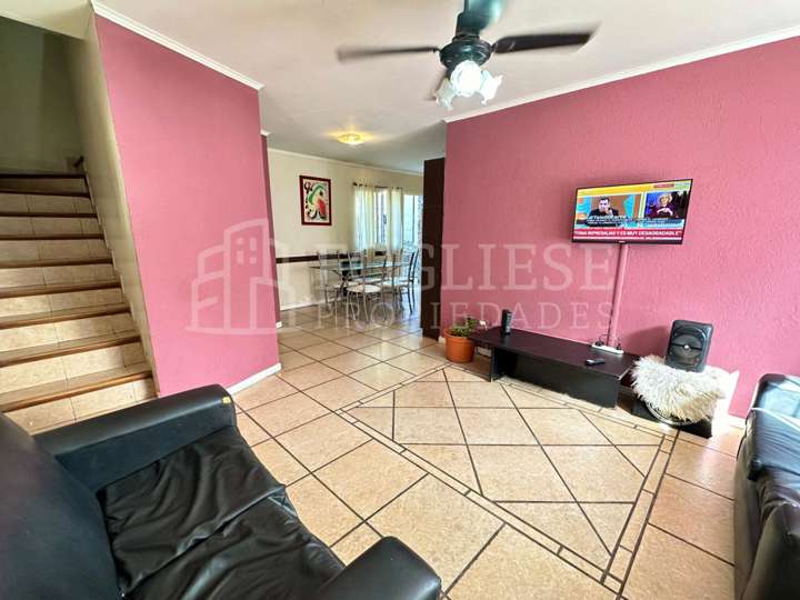 Departamento en venta en Avenida 5, Villa Gesell