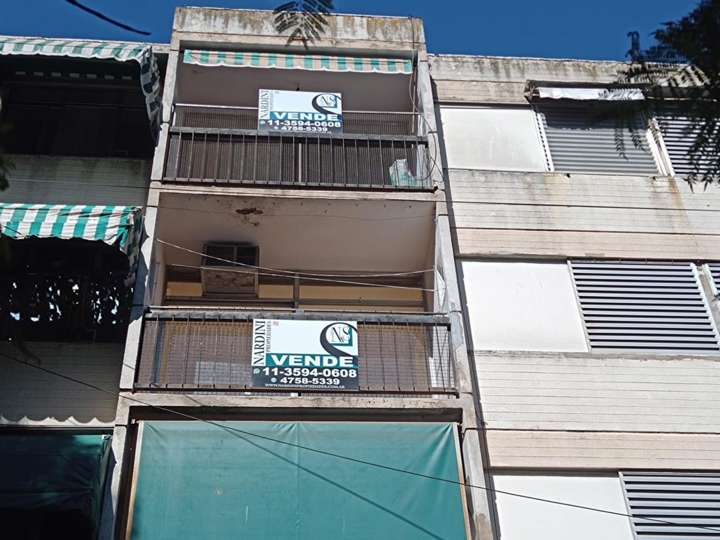 Departamento en venta en 724 - Hugo Zeyen, Ciudad Jardín Lomas del Palomar