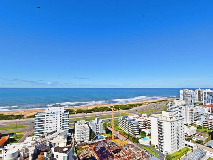 Apartamento en venta en Biarritz, Punta Del Este