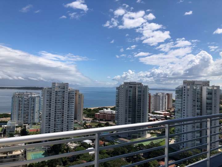Apartamento en venta en Punta Del Este