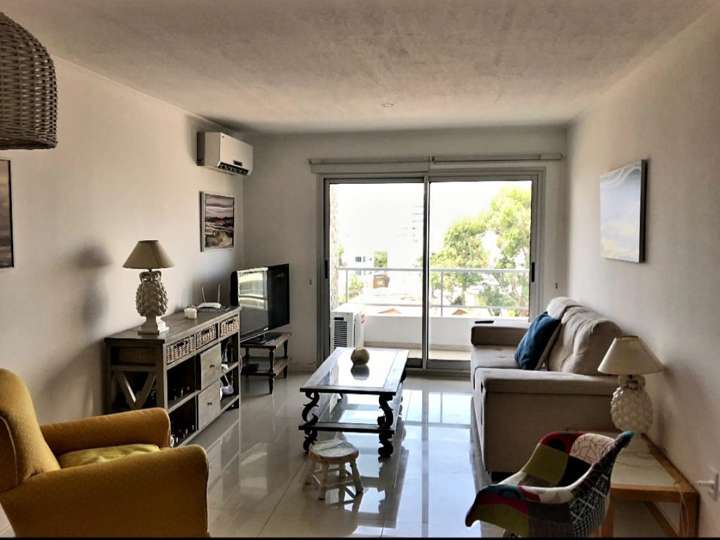 Apartamento en venta en Juan Zorrila de San Martín, Maldonado