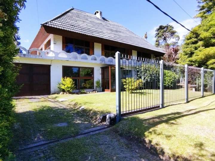 Casa en venta en Rambla General Artigas, Punta Del Este