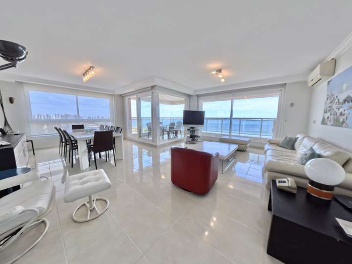 Apartamento en venta en Punta Del Este