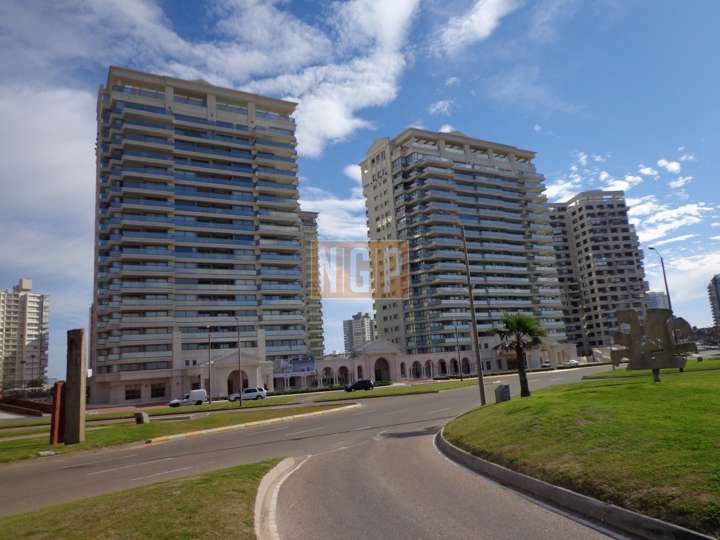 Apartamento en venta en Punta Del Este