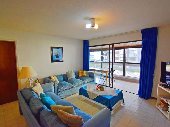 Apartamento en venta en Avenida Francisco Salazar, Maldonado