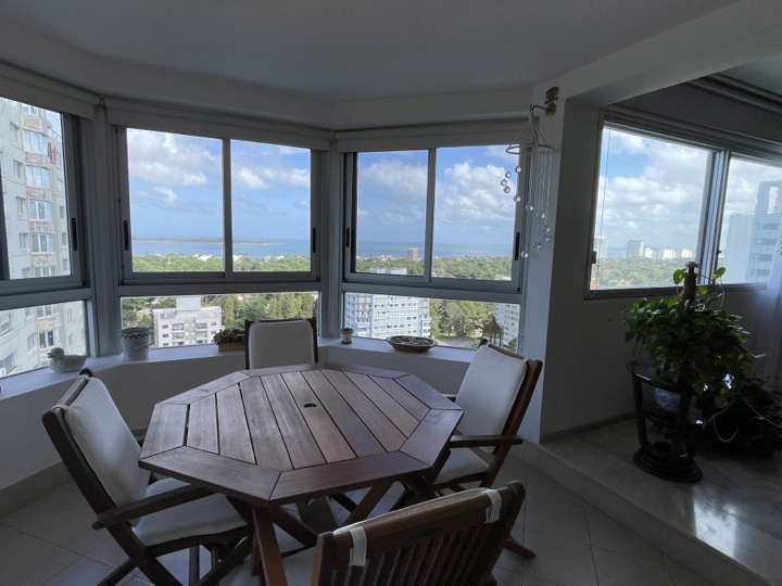 Apartamento en venta en Avenida Franklin Delano Roosevelt, Punta Del Este