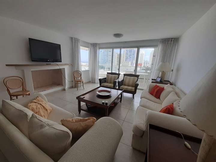 Apartamento en venta en Punta Del Este