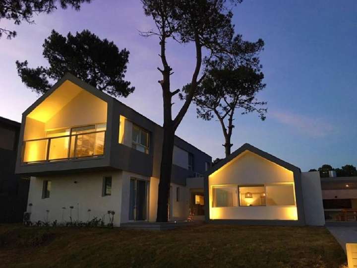 Casa en venta en La Pedrera, Maldonado