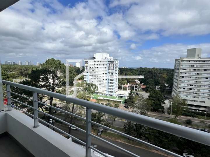 Apartamento en alquiler en Punta Del Este