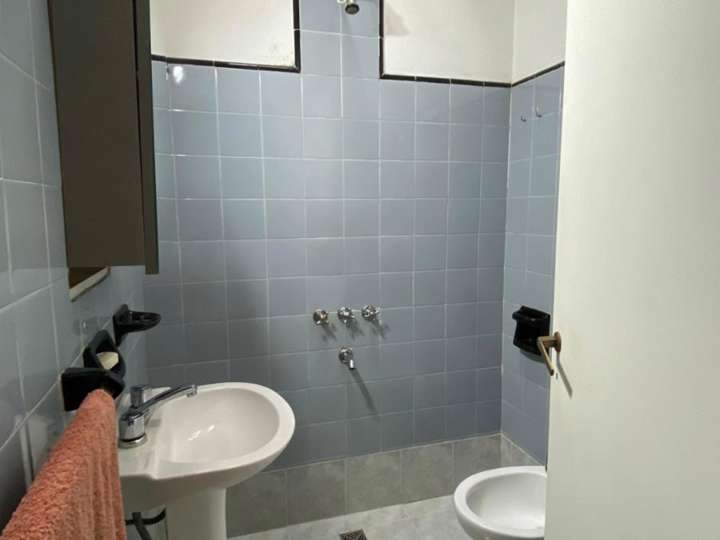 Casa en venta en La Paz, 2635, Villa Luzuriaga