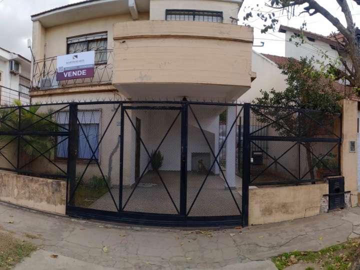 Casa en venta en Paunero, Buenos Aires
