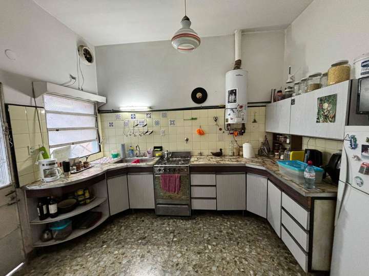 Casa en venta en Carlos Calvo, 2282, Buenos Aires