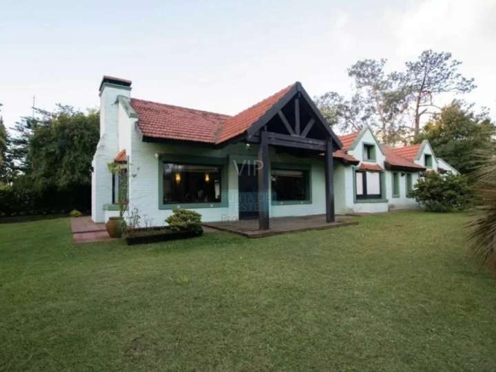 Casa en venta en Rambla General Artigas, Punta Del Este