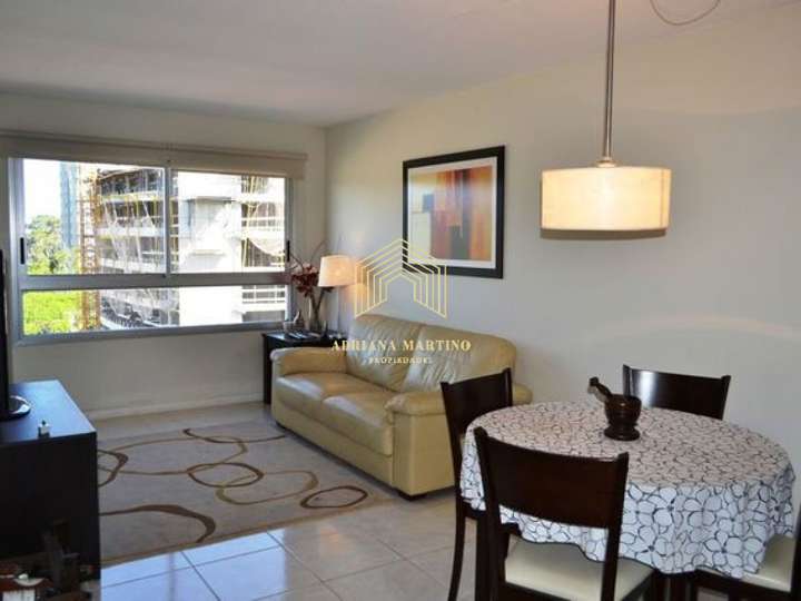 Apartamento en alquiler en Punta Del Este