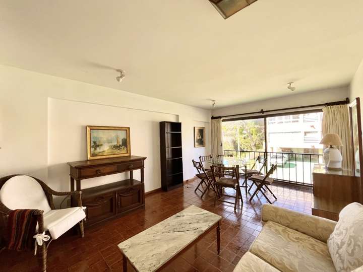 Apartamento en alquiler en Punta Del Este