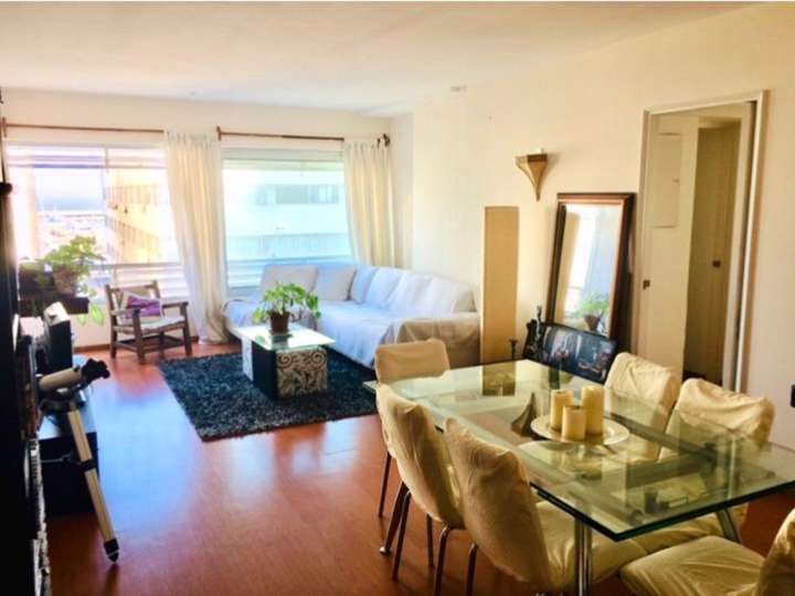 Apartamento en venta en Comodoro Gorlero (Calle 19), Punta Del Este