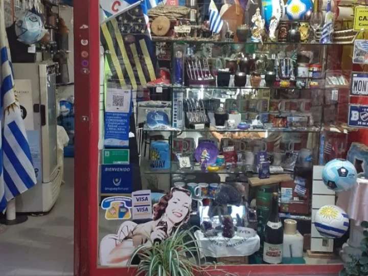 Comercial / Tienda en venta en Rambla 25 de Agosto de 1825, Montevideo