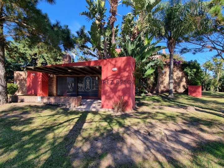 Casa en venta en Yacaré, Piriápolis