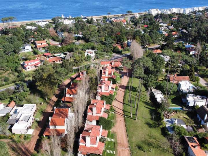 Terreno en venta en Pinares, Maldonado