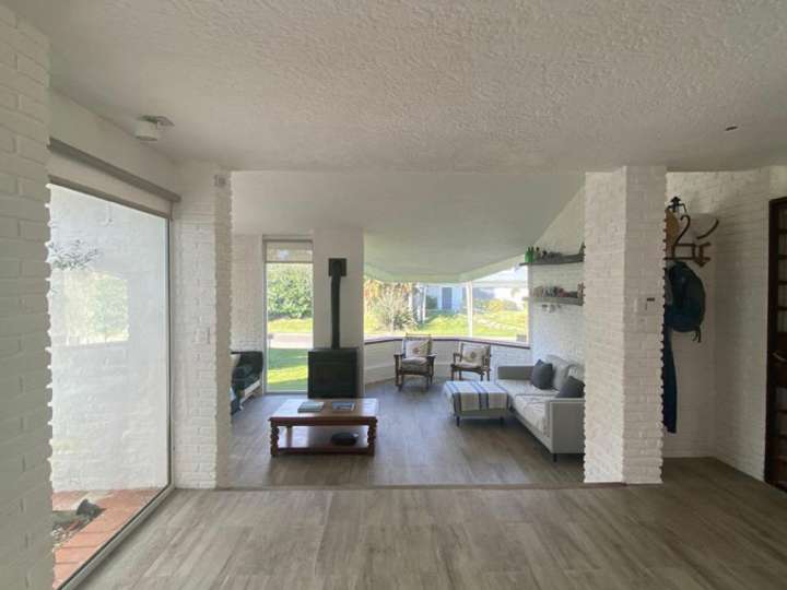 Casa en alquiler en Punta Del Este