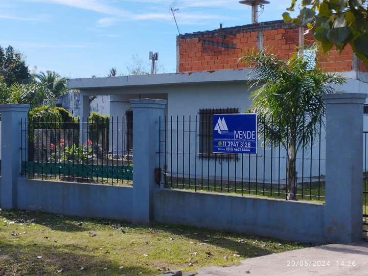 Casa adosada en venta en La Santa María, Paso del Rey