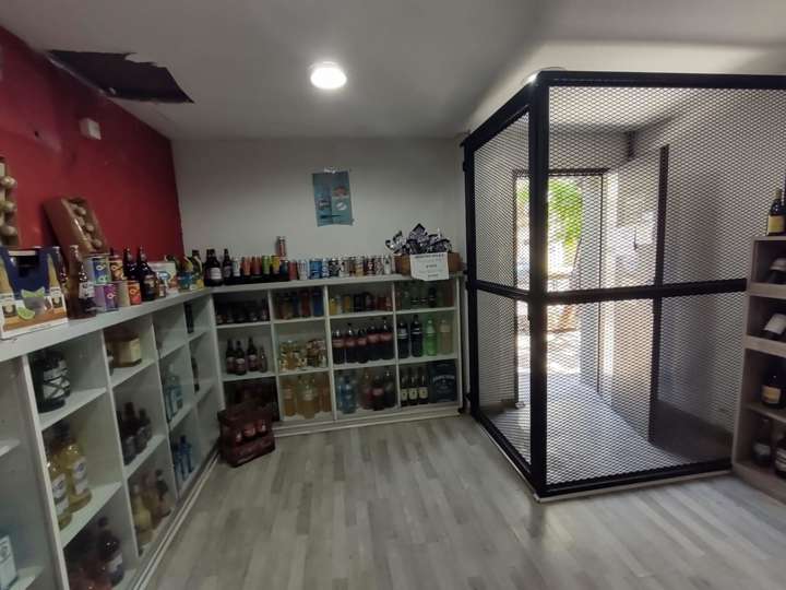 Comercial / Tienda en venta en 800 - Triunvirato (TF) / 141 - Avenida Triunvirato (GSM), 5616, Villa Bosch