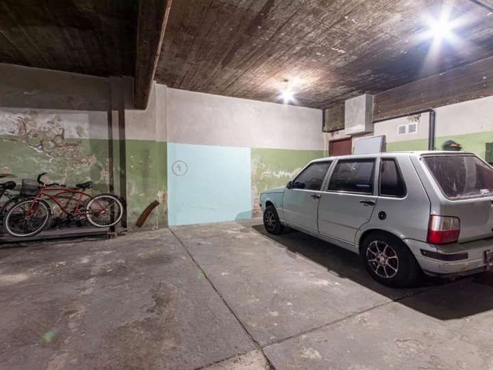 Cochera en alquiler en Rosales, 319, Buenos Aires