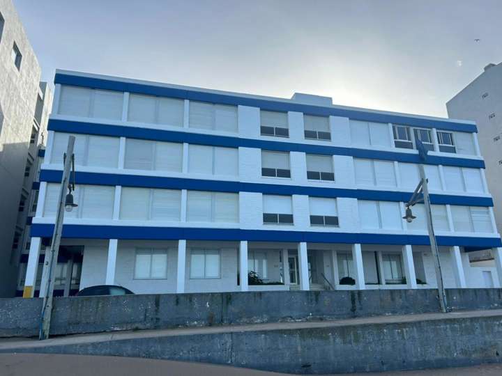 Departamento en venta en Avenida Juan Domingo Perón, Buenos Aires