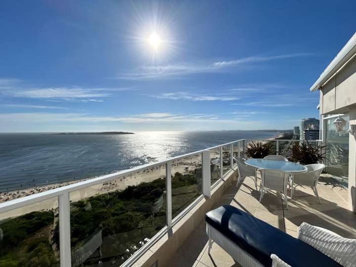 Apartamento en venta en Rambla Lorenzo Batlle Pacheco, Punta Del Este