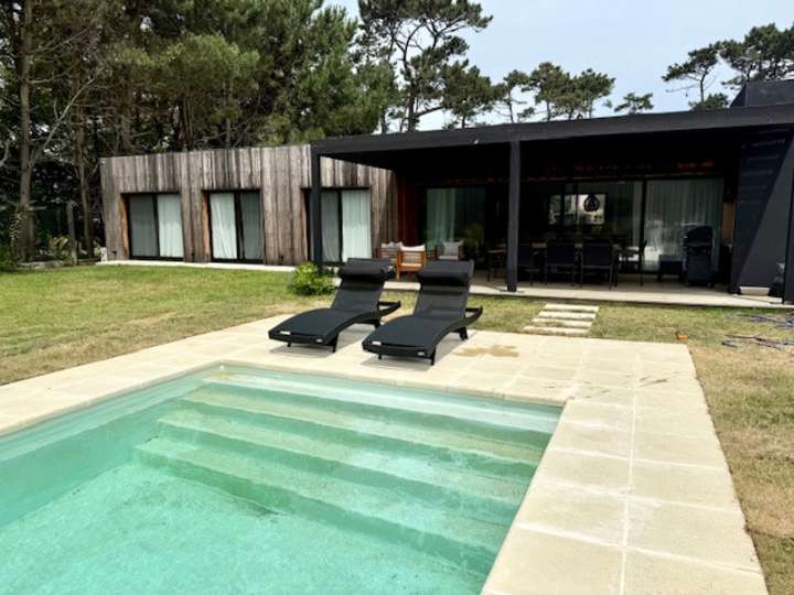 Casa en alquiler en San Rafael, Maldonado