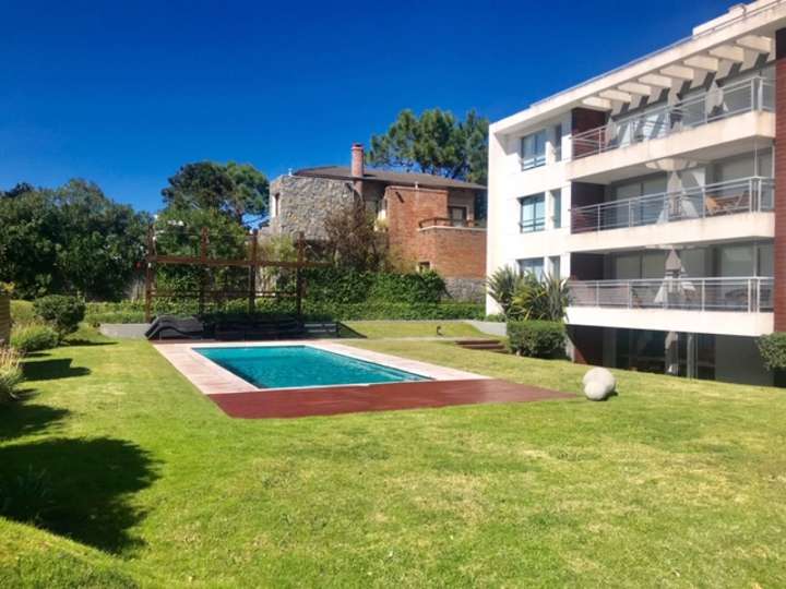Apartamento en venta en De Las Calendulas, San Rafael - El Placer