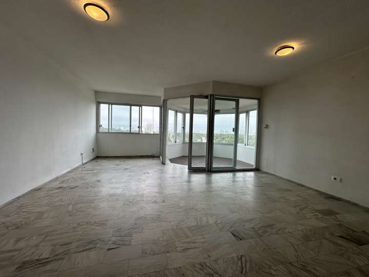 Apartamento en venta en Avenida Córdoba, Punta Del Este