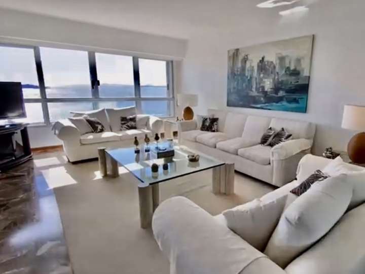 Apartamento en venta en Punta Del Este