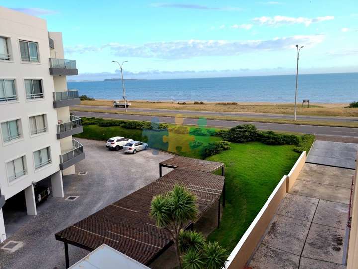 Apartamento en venta en Pinares, Maldonado