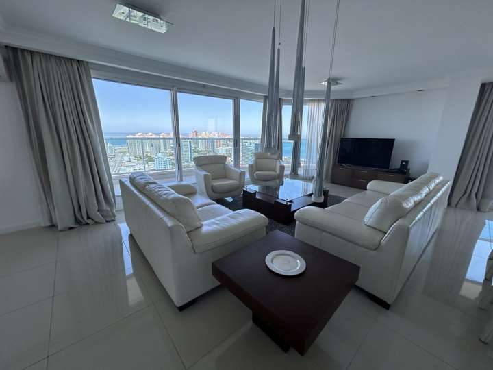 Apartamento en venta en Punta Del Este