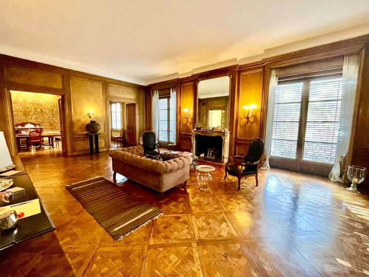 Apartamento en venta en Río Negro, Montevideo