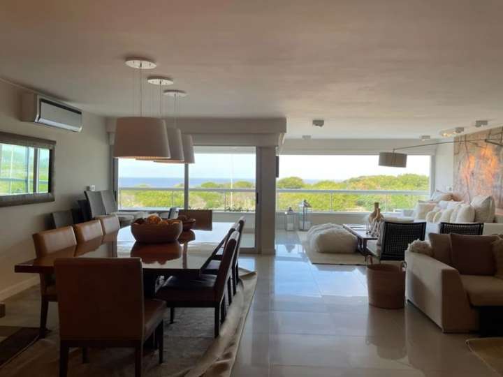 Apartamento en venta en Rambla Lorenzo Batlle Pacheco, Maldonado