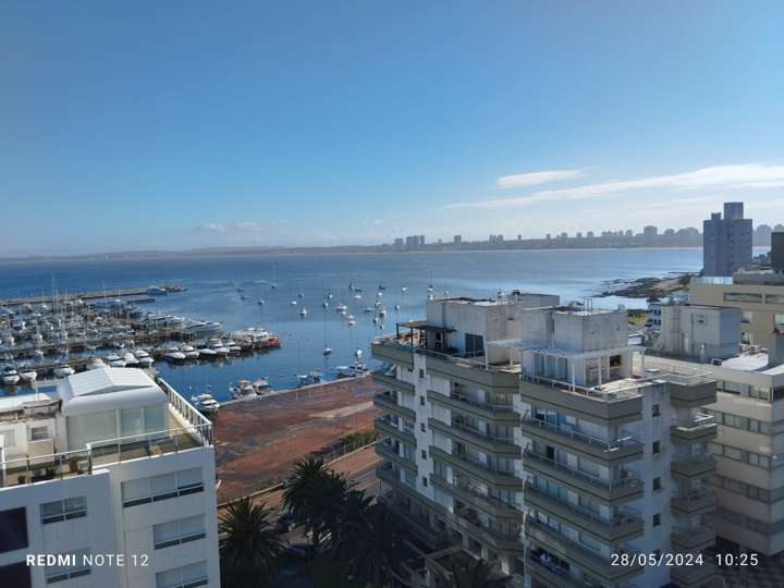 Apartamento en venta en Comodoro Gorlero (Calle 19), Punta Del Este