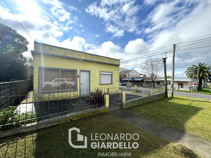 Casa en venta en Ramón Barbot, Colonia