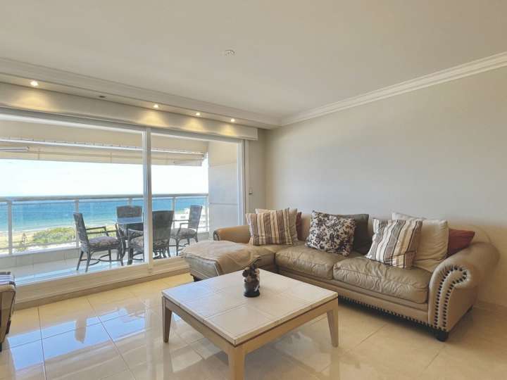 Apartamento en alquiler en Punta Del Este