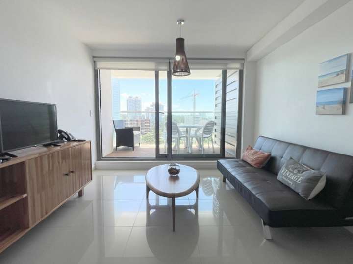 Apartamento en venta en Biarritz, Punta Del Este