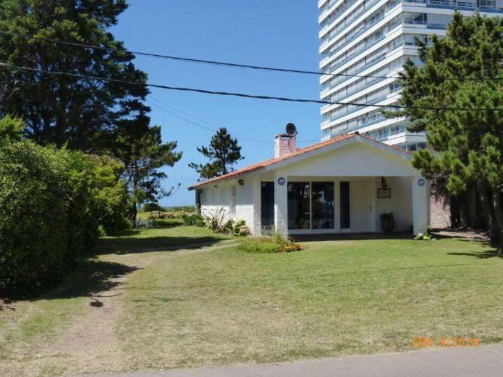 Casa en alquiler en Punta Del Este