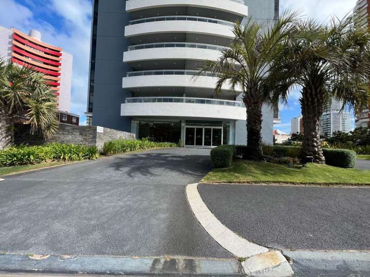 Apartamento en alquiler en Punta Del Este