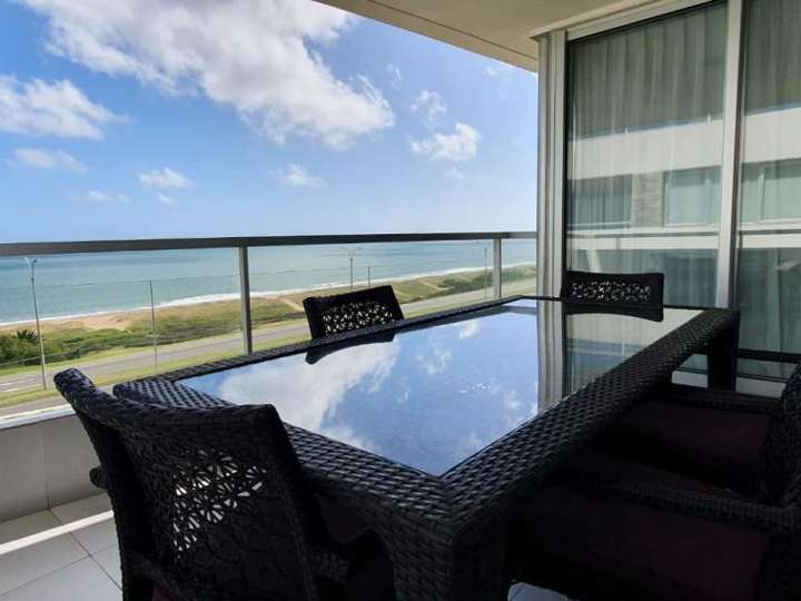 Apartamento en alquiler en Punta Del Este