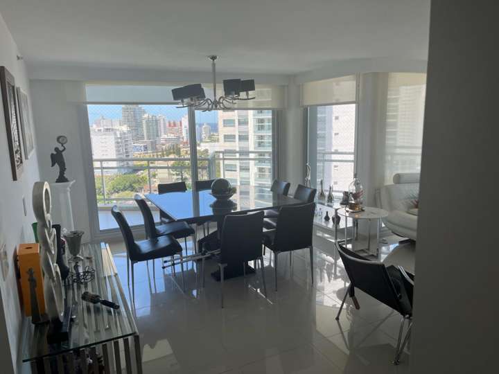 Apartamento en alquiler en Punta Del Este