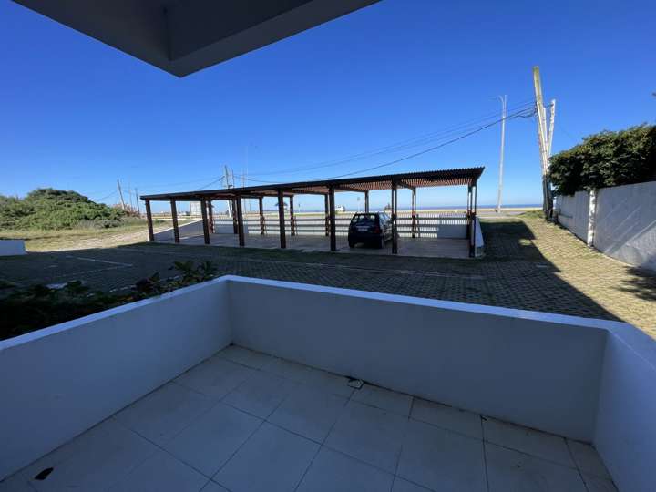 Apartamento en venta en Pinares, Maldonado