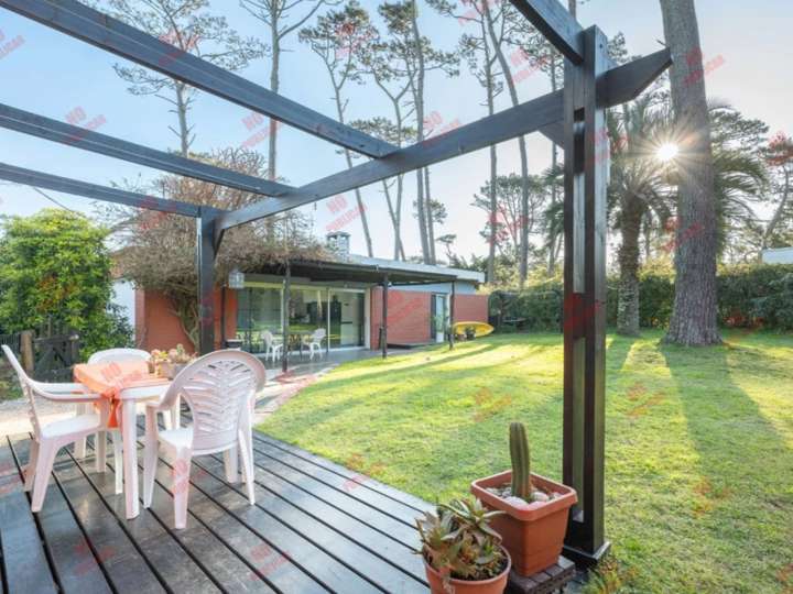 Casa en venta en Pinares, Maldonado