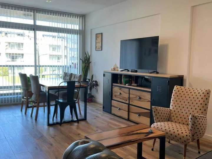 Departamento en venta en Tacuarí, 618, Buenos Aires