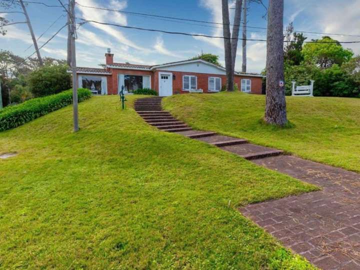 Casa en alquiler en Punta Del Este